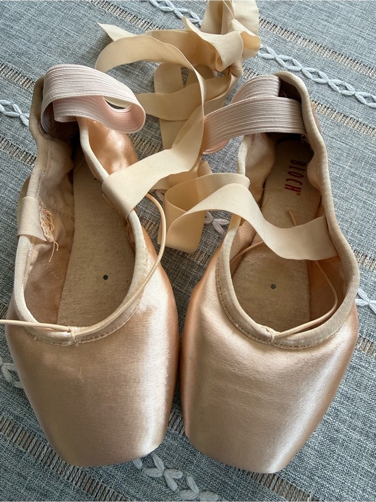 Bloch Shoes - BLOCH Eurostretch Split Sole Pointe Shoes Never Worn Size 6.5 XXX